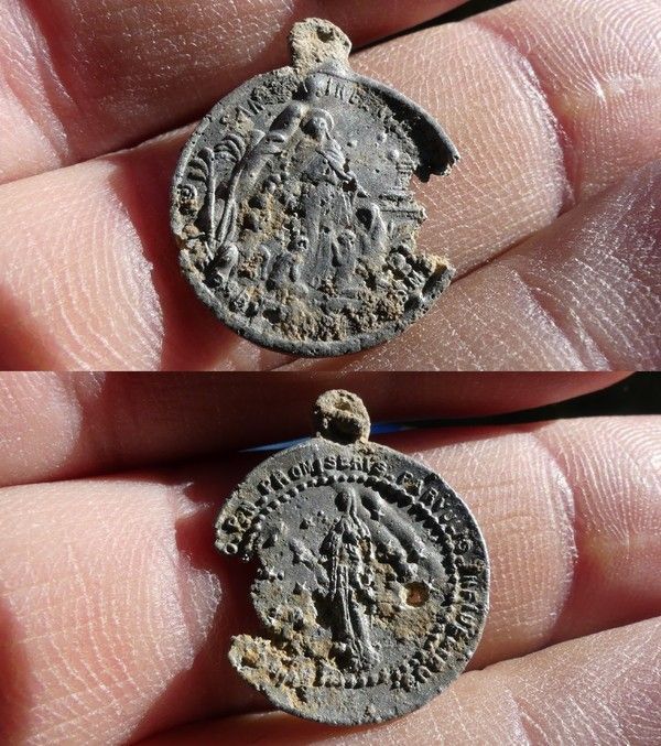 Médaille en alu de la Sainte Enfance (SANCTA INFANTIA) 0ec6ac39