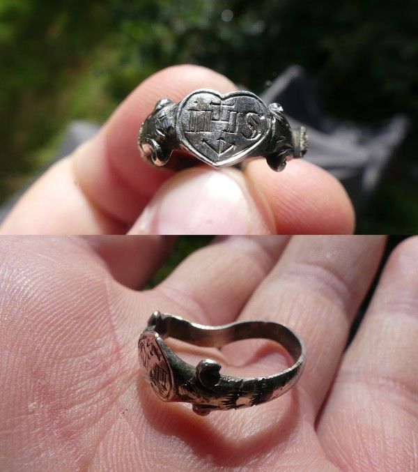 Bague religieuse IHS en argent 8fd9236b