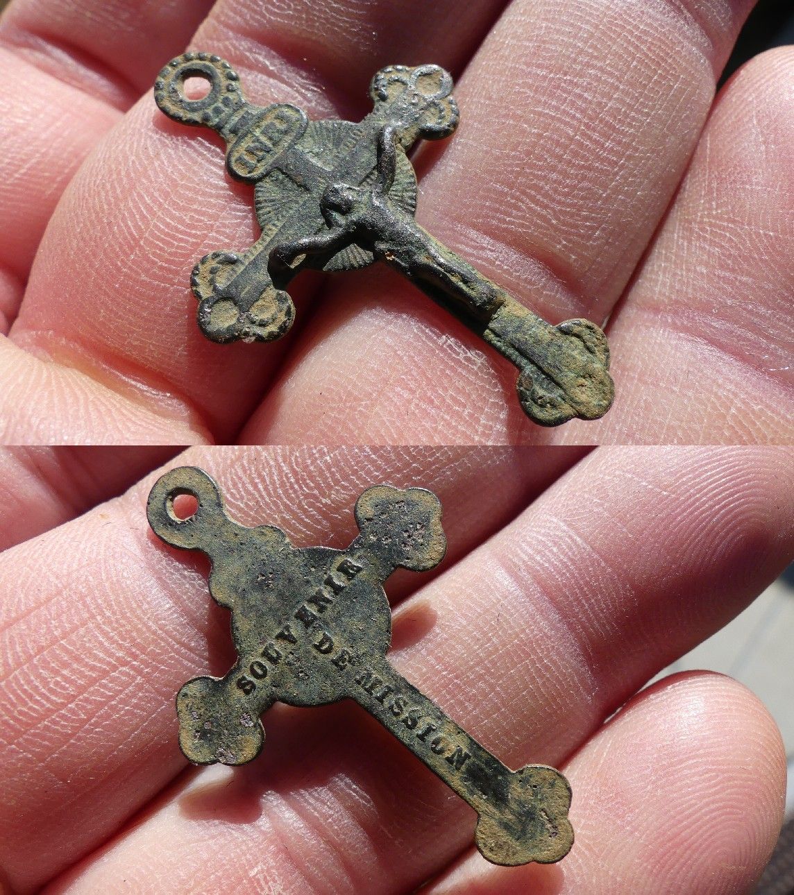 Crucifix pendentif souvenir de Mission 111da603